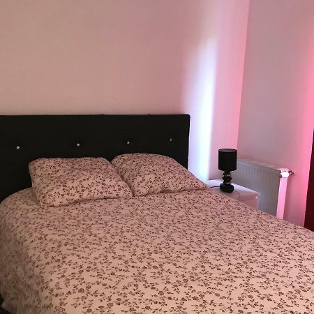 Chambre D'Hotes Proche De Disneyland Et Pas Loin De Paris ブシー・サン ・ジョルジュ エクステリア 写真