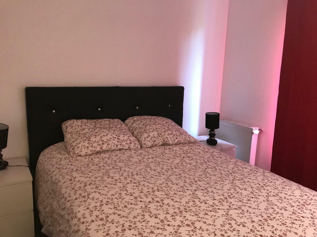Chambre D'Hotes Proche De Disneyland Et Pas Loin De Paris ブシー・サン ・ジョルジュ エクステリア 写真